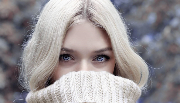 cómo quitar bolsas y ojeras de los ojos